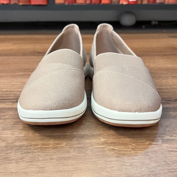 NEW Lands End Casual Tan Slip On Walking Sneakers Sz 8 - Picture 4 of 11